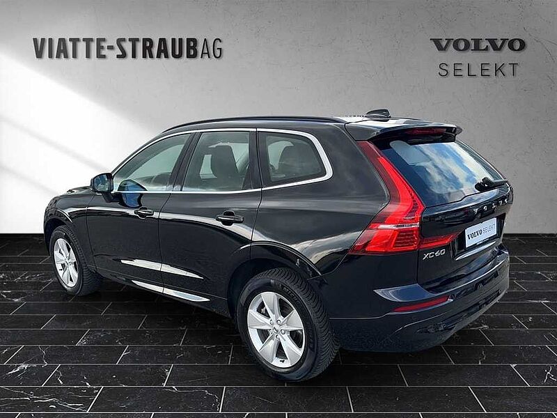 Volvo  2.0 B4 MH Core AWD